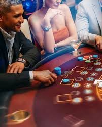 Pengamanan akun pengguna dengan fitur autentikasi dan perlindungan data pribadi